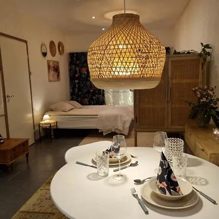 Villa Valo With Private Sauna&Free Parking-3